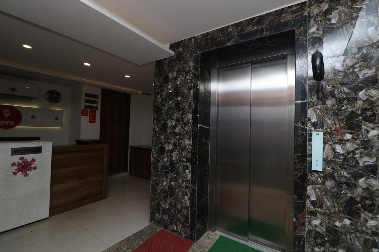 Oyo 9999 Hotel La Wisteria Delhi  Exterior foto