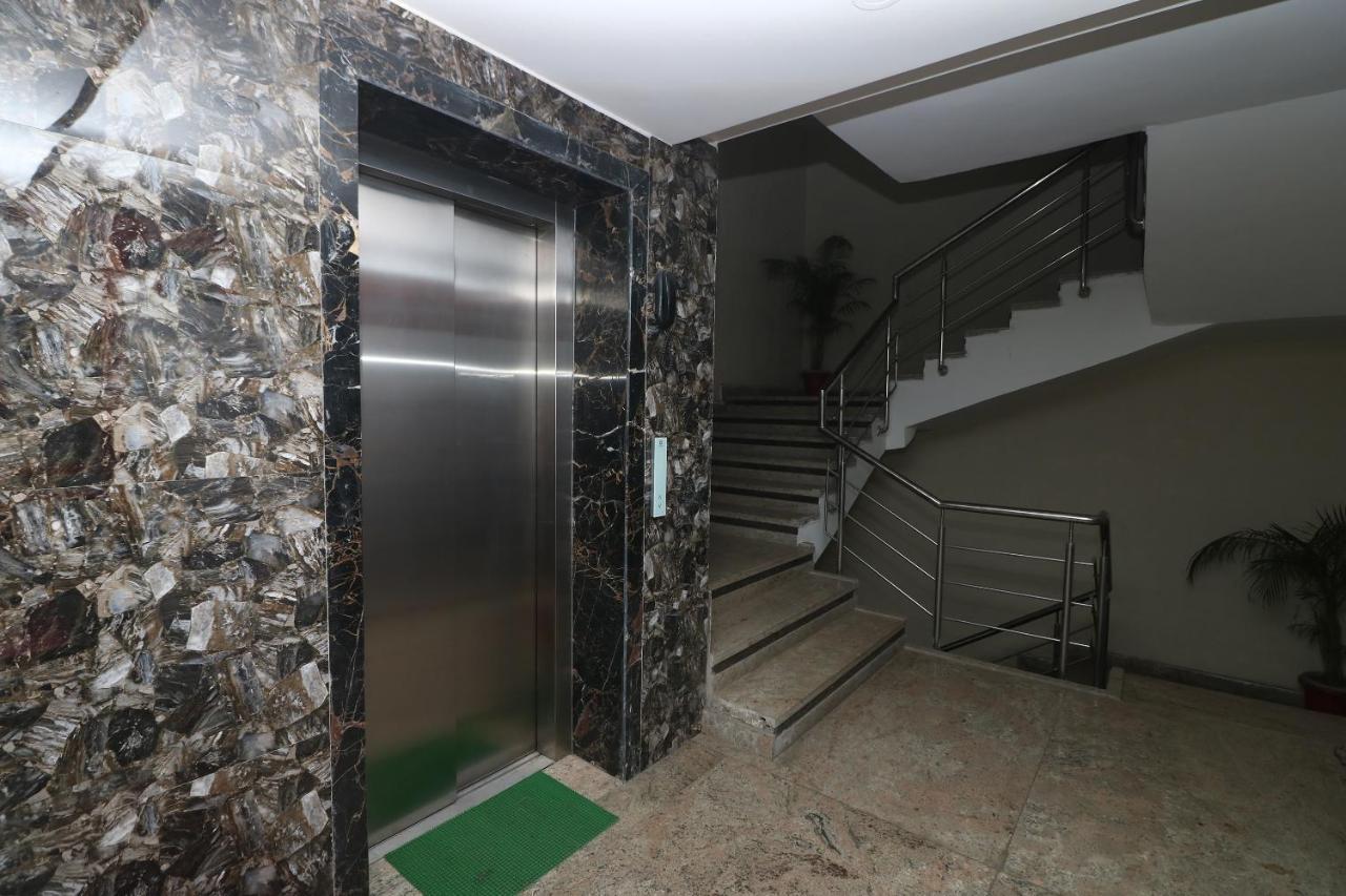 Oyo 9999 Hotel La Wisteria Delhi  Exterior foto